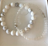 Howlit und Mondstein Frauen-Armbänder mit Mantra-Perle - Artifybox