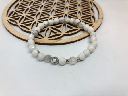 Mondstein - Aquamarin Frauen-Armband mit Om Zeichen Silber Perle